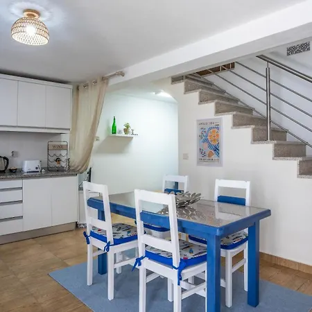 Armando Monteiro * Folgosa (Viseu)