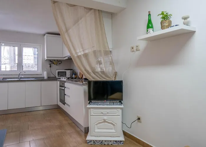 Armando Monteiro Apartment *