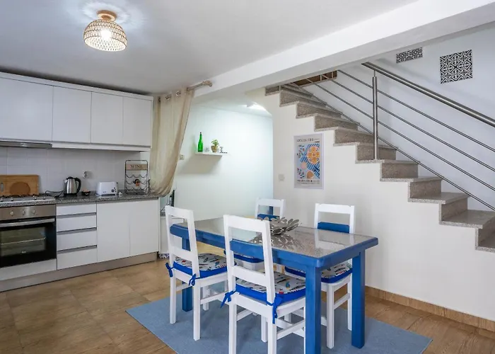 Armando Monteiro * Folgosa (Viseu)