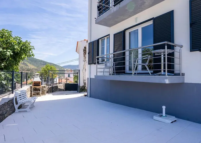 Armando Monteiro * Folgosa (Viseu)